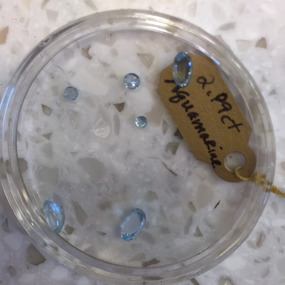 Natural genuine aquamarine stones